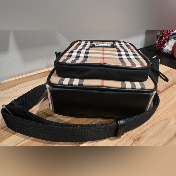 BURBERRY Beige Freddie Messenger Bag In Archive Beige - Picture 4 of 16